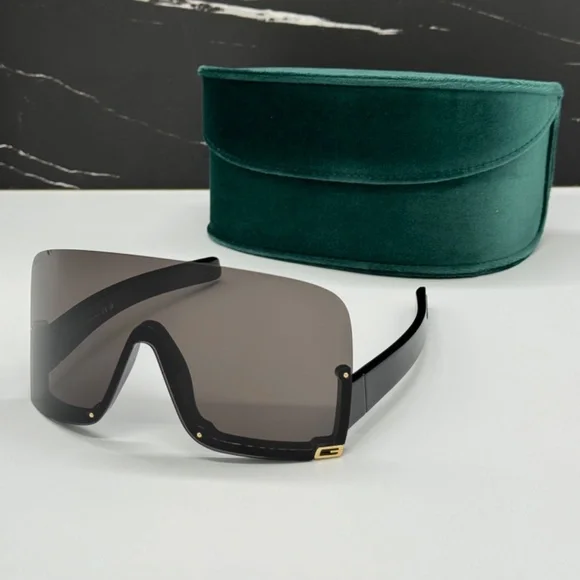 NEW GG1631S 004 GUCCI BLACK GREY OVERSIZED WOMEN GUCCI  display picture 2